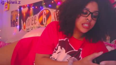 kiwi online show from 02-15-25, 05:51