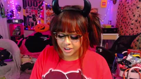 kiwi online show from 10-28-25, 05:33