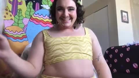 nipplelessalien online show from 04-23-26, 07:49