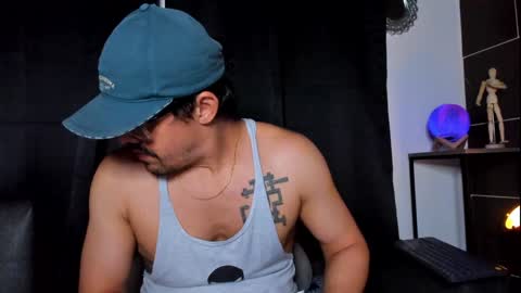 Snapshot of nipsfetich chatting on 02-03-25, 06:24 Steven online show from 02-03-25, 06:24