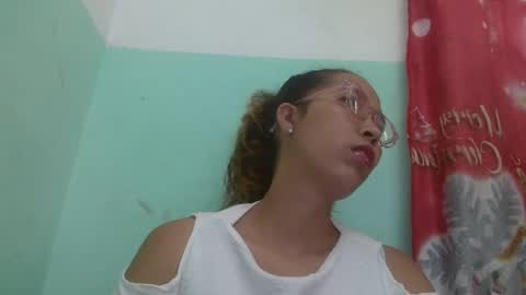 Snapshot of nirisouh chatting on 03-12-25, 09:44 nirisouh online show from 03-12-25, 09:44