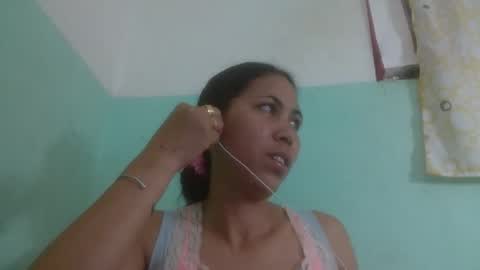 Snapshot of nirisouh chatting on 09-18-25, 06:15 nirisouh online show from 09-18-25, 06:15