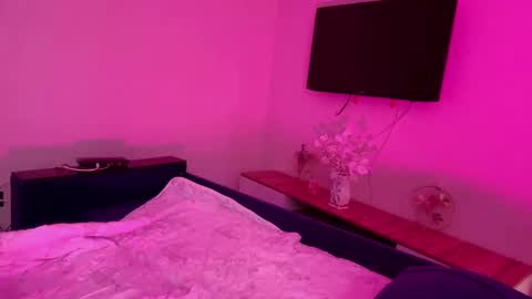 Niu online show from 02-27-25, 02:32