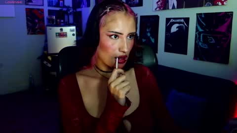 Snapshot of nixxie_ chatting on 05-14-26, 03:13 Nixxie online show from 05-14-26, 03:13