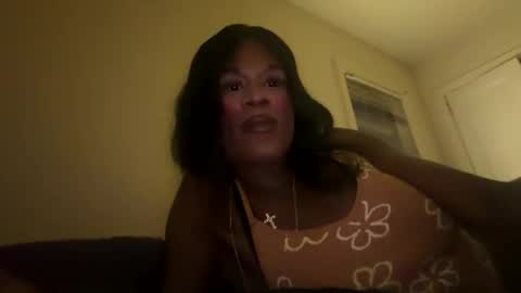 niyaloves_223 online show from 05-01-26, 07:02