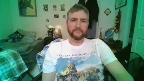 Snapshot of njoefats420 chatting on 04-27-26, 10:19 njoefats420 online show from 04-27-26, 10:19