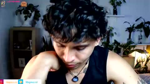 Snapshot of no_face_69 chatting on 06-21-26, 01:08 x online show from 06-21-26, 01:08