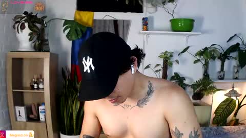 Snapshot of no_face_69 chatting on 07-06-26, 02:19 x online show from 07-06-26, 02:19
