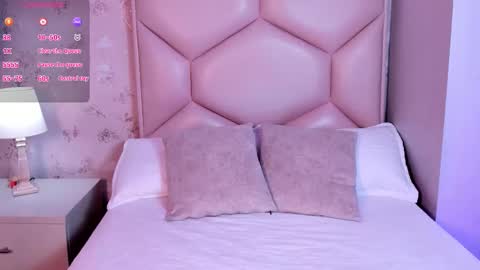   ambarsulliva  online show from 10-31-25, 11:44