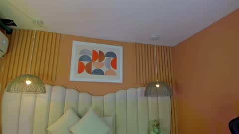 Noa online show from 11-28-25, 02:47