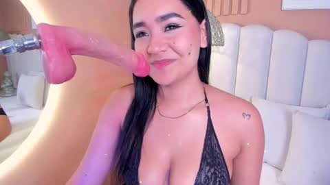 Noa online show from 03-28-26, 12:10