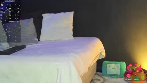 Noah  online show from 12-14-25, 03:23