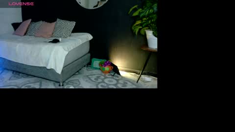 Noah  online show from 04-18-26, 03:21