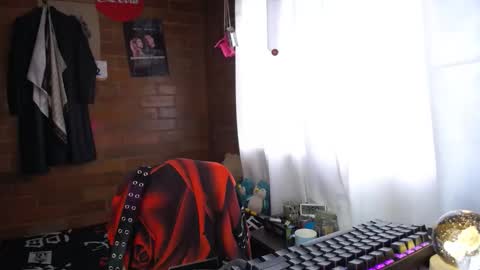 noah420sr online show from 02-05-25, 01:00