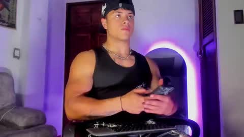 Snapshot of noah_223 chatting on 06-23-26, 02:31 noah_223 online show from 06-23-26, 02:31