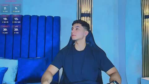 Snapshot of noah_clarkk chatting on 05-31-26, 04:58 Noah online show from 05-31-26, 04:58