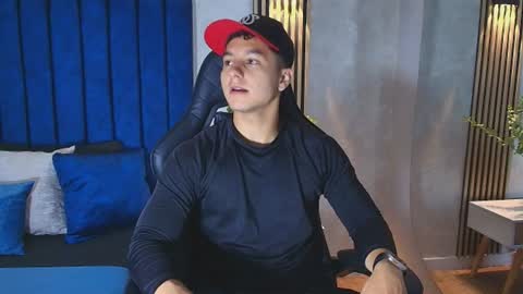 Snapshot of noah_clarkk chatting on 06-24-26, 05:45 Noah online show from 06-24-26, 05:45