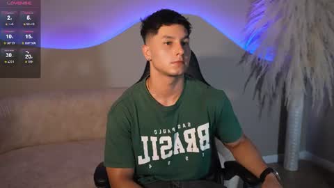 Snapshot of noah_clarkk chatting on 07-05-26, 04:19 Noah online show from 07-05-26, 04:19