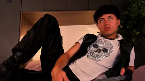 noah_dupont_ online show from 09-25-25, 12:14