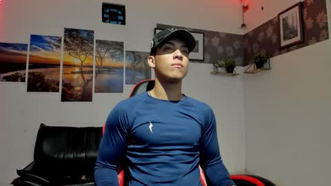 noah_flynn1 online show from 02-27-26, 09:42