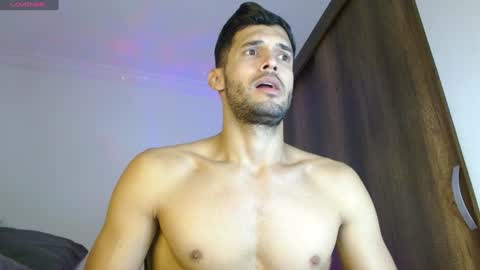 Snapshot of noah_jhonsonn chatting on 12-16-24, 11:12 Noah online show from 12-16-24, 11:12