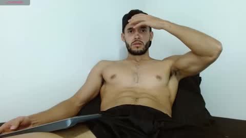 Snapshot of noah_jhonsonn chatting on 02-25-25, 05:25 Noah online show from 02-25-25, 05:25