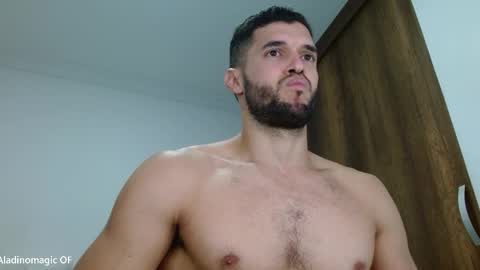 Snapshot of noah_jhonsonn chatting on 11-14-25, 11:31 Noah online show from 11-14-25, 11:31