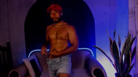 Noah online show from 03-01-25, 03:43