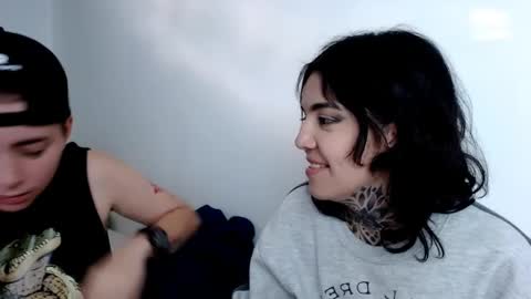 Snapshot of noah_martini chatting on 02-16-25, 10:21 noah hehim online show from 02-16-25, 10:21