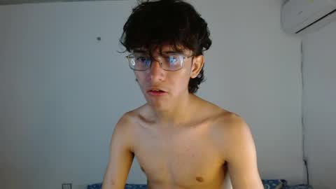 Snapshot of noah_millerx_ chatting on 06-02-26, 05:09 noah online show from 06-02-26, 05:09