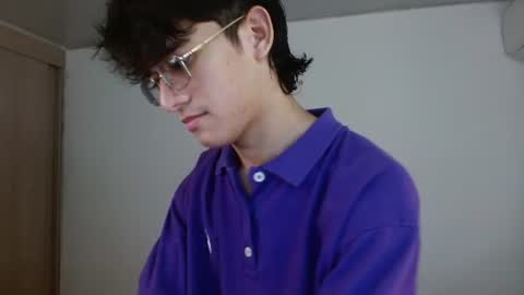 Snapshot of noah_millerx_ chatting on 06-20-26, 09:06 noah online show from 06-20-26, 09:06