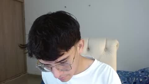 Snapshot of noah_millerx_ chatting on 06-25-26, 08:02 noah online show from 06-25-26, 08:02