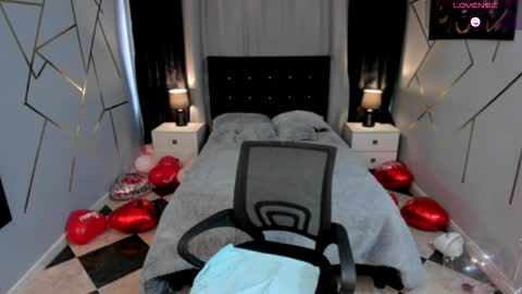 noah_smith04 online show from 02-16-25, 03:38