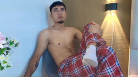 noah online show from 04-10-26, 07:18