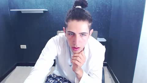 noah_sokolov online show from 01-08-26, 05:48