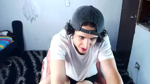 Snapshot of noah_sokolov_ chatting on 06-05-26, 10:15 Kervs online show from 06-05-26, 10:15