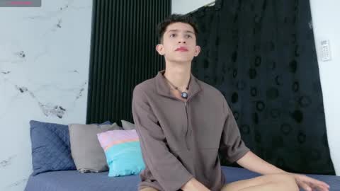 noah tyler  online show from 04-09-26, 07:52