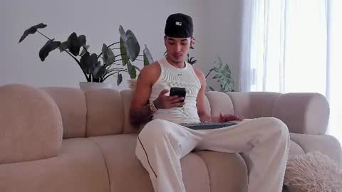 Snapshot of noahdaviss chatting on 07-01-26, 07:46 noahdaviss online show from 07-01-26, 07:46