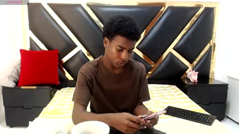 Snapshot of noahjhonson69 chatting on 05-07-26, 11:37 noah online show from 05-07-26, 11:37