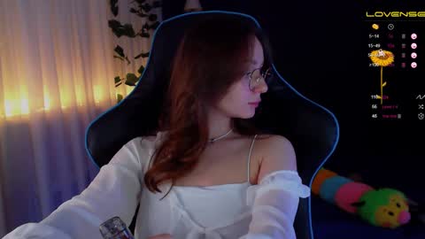 Snapshot of nochnoye_soltse chatting on 12-02-24, 11:18 Sun or Luna online show from 12-02-24, 11:18