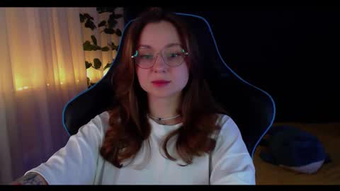 Snapshot of nochnoye_soltse chatting on 01-28-25, 08:15 Sun or Luna online show from 01-28-25, 08:15