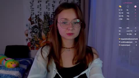 Snapshot of nochnoye_soltse chatting on 09-15-25, 08:53 Sun or Luna online show from 09-15-25, 08:53