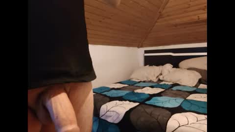 Snapshot of nocturnusfuz chatting on 01-08-25, 03:07 nocturnusfuz online show from 01-08-25, 03:07