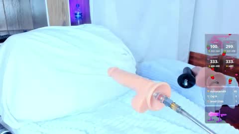 Snapshot of noehmi13 chatting on 09-24-25, 11:41 NhAndrea online show from 09-24-25, 11:41