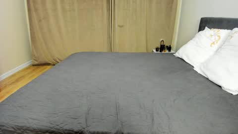 Snapshot of noelle_natty chatting on 11-15-25, 03:59 Noelle Natty online show from 11-15-25, 03:59