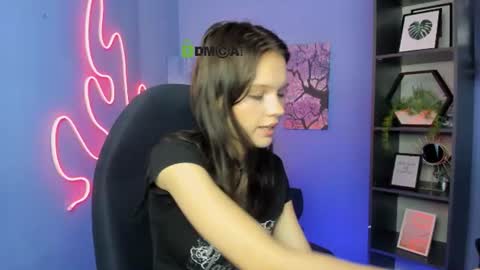 Noelle online show from 07-24-26, 01:42