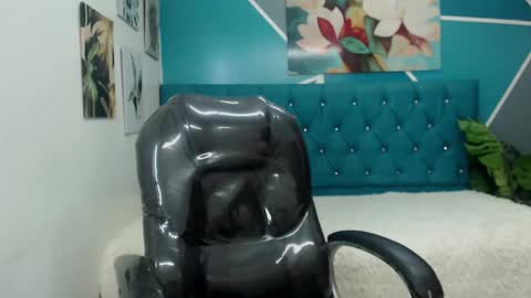 Noha Scott online show from 02-20-25, 10:59