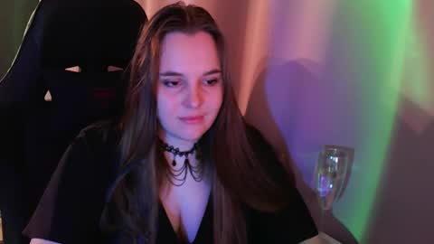 Snapshot of noir_ember_ chatting on 10-29-25, 01:46 noir_ember_ online show from 10-29-25, 01:46