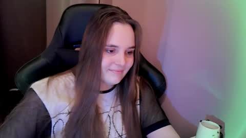 Snapshot of noir_ember_ chatting on 12-04-25, 02:48 noir_ember_ online show from 12-04-25, 02:48