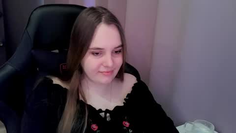 noir_ember_ online show from 03-04-26, 09:15